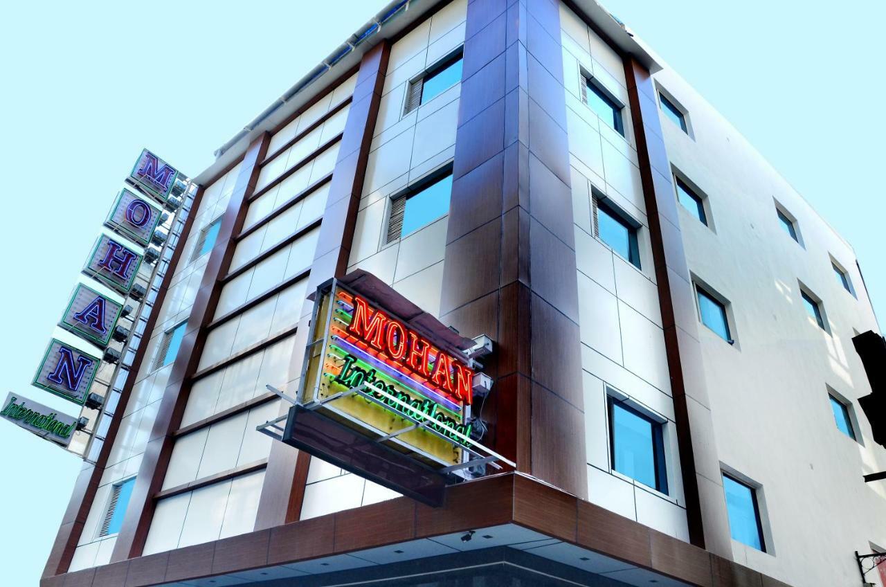 Hotel Mohan International Új-Delhi Kültér fotó